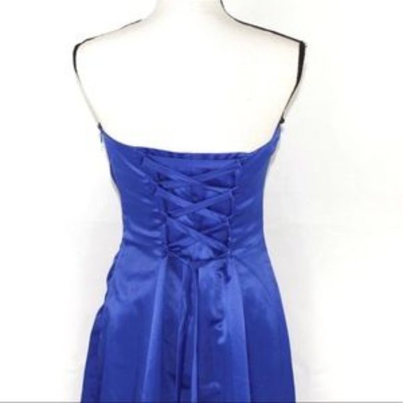 ZUM ZUM BY NIKI LIVAS CORSET GOWN. - Picture 6 of 9